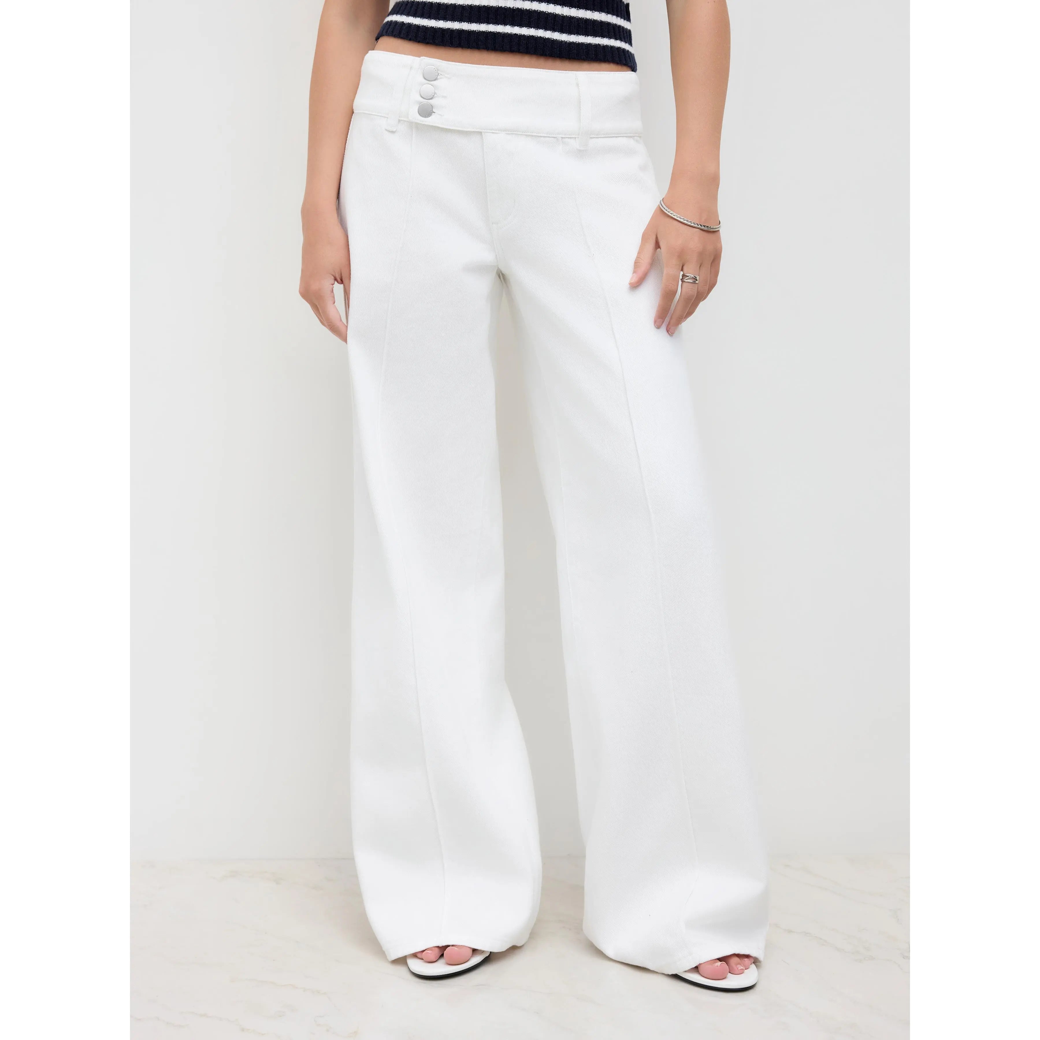 The Ultimate Signature Baggy Jean